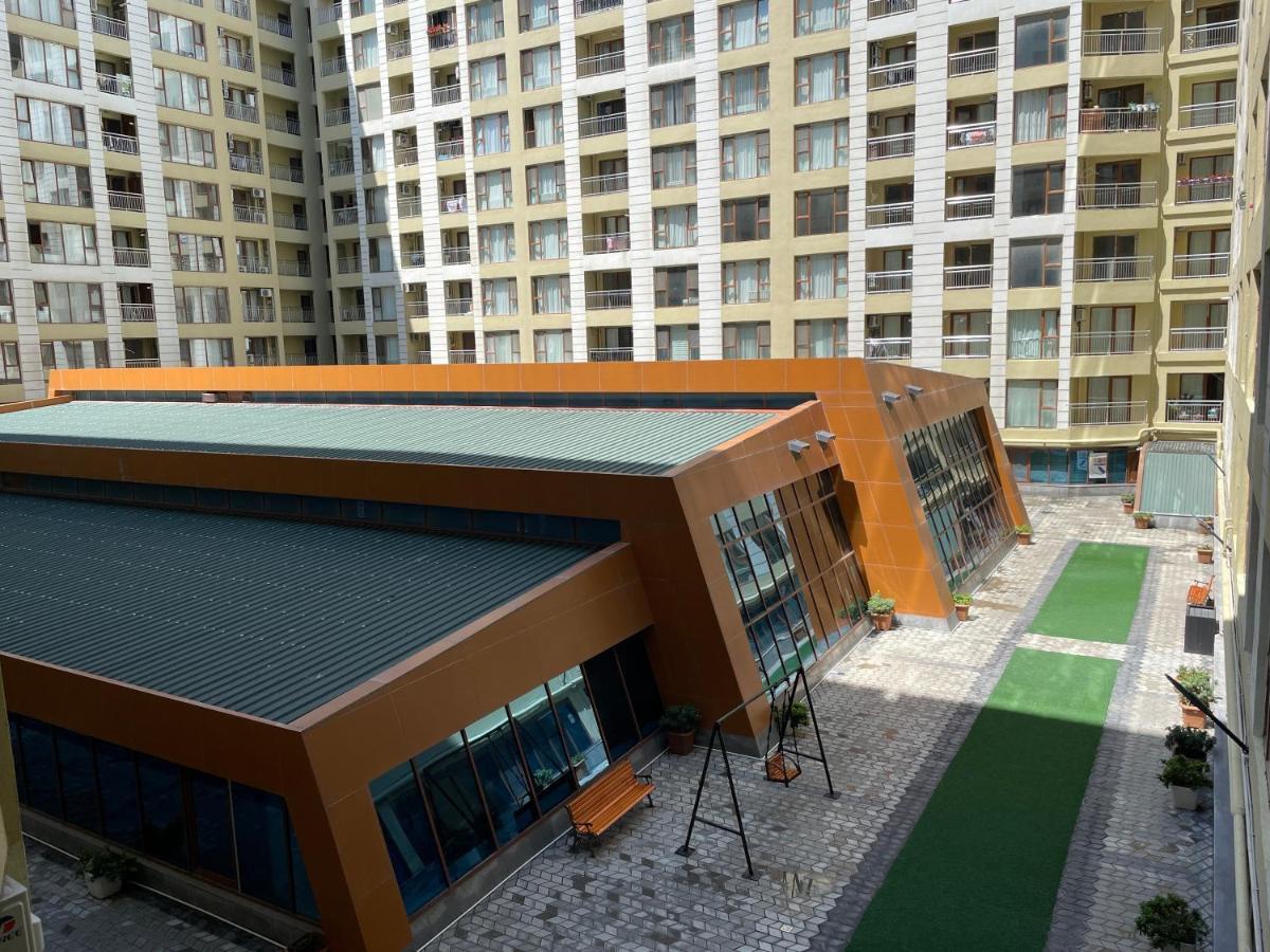Park Azure Louvre Apartment Bakú Exterior foto